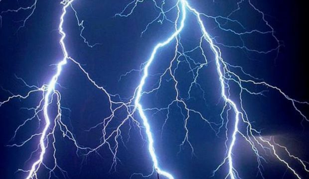 কসবা উপজেলায় বজ্রপাতে স্কুলছাত্রের মৃত্যু।
